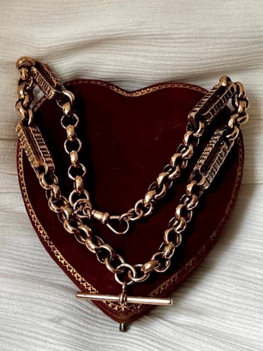 Beautiful antique 9K rosy gold watch chain with pierced/textured links, 17"